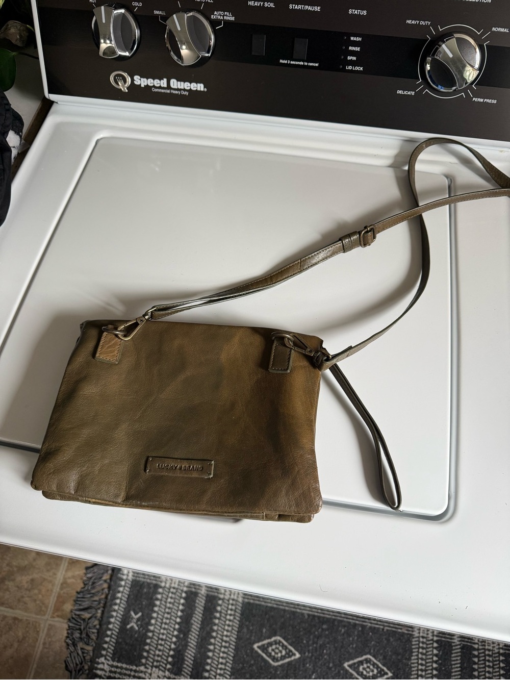 Lucky brand crossbody in olive